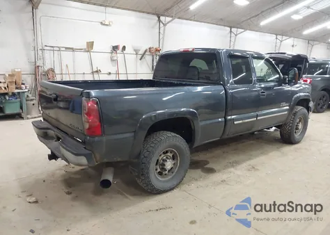 2005 Chevrolet Silverado 2500Hd Ls from USA, damaged, VIN 1GCHK29225E196787